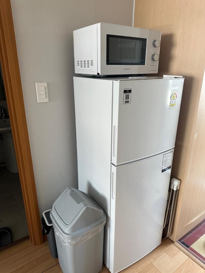 Hongdae Guesthouse 1Min From Hongik Uni Station Exit #1 Seoul Ngoại thất bức ảnh