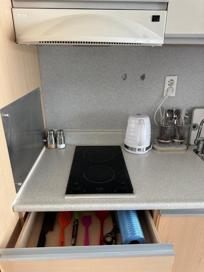 Hongdae Guesthouse 1Min From Hongik Uni Station Exit #1 Seoul Ngoại thất bức ảnh